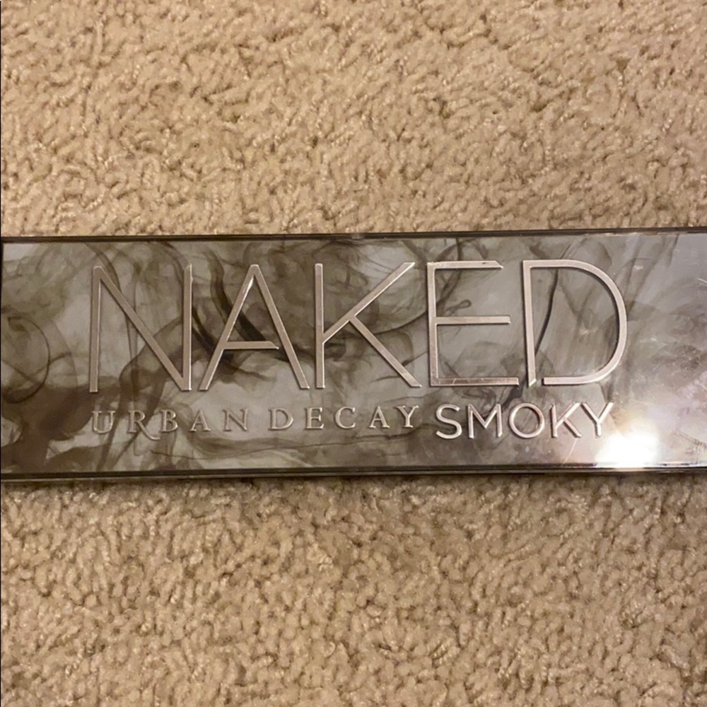 Naked Smoky pallete